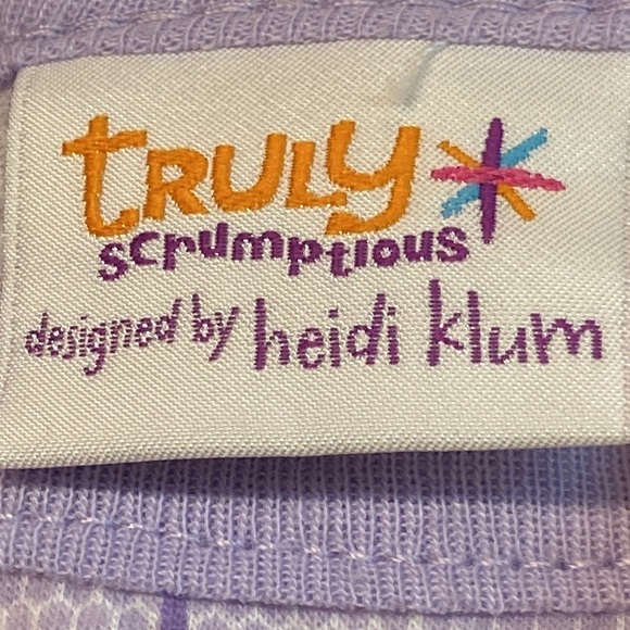 Truly Scrumptious designed by Heidi Klum Top 5T - Picture 2 of 7